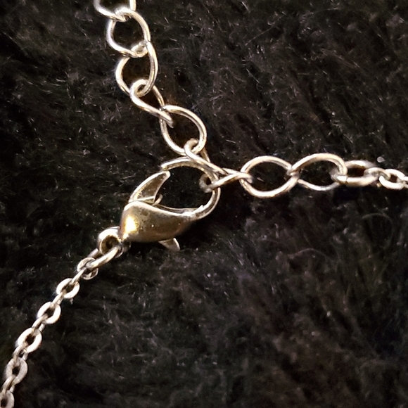 Dainty Silver Elephant Necklace - Picture 2 of 4